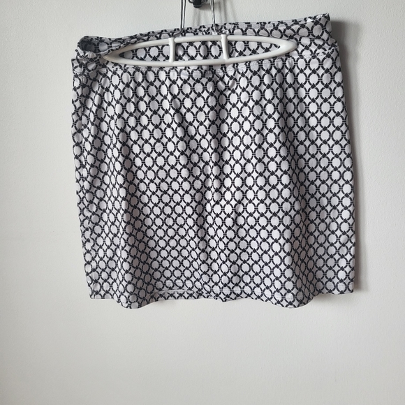 Dress - Picture 5 of 6